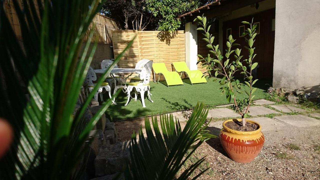 Guest House Provencal Vitrolles  Exteriör bild